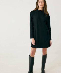 Wearishere.shop8c838318ae 1